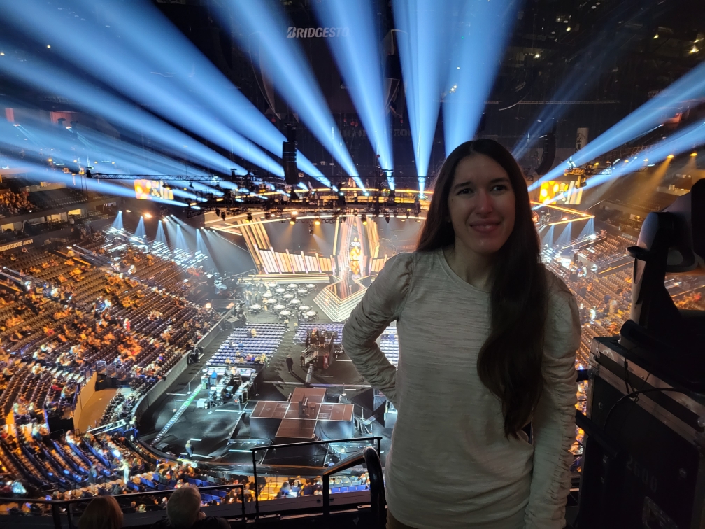 Demi Michelle at the 2021 CMA Awards at Bridgestone Arena
