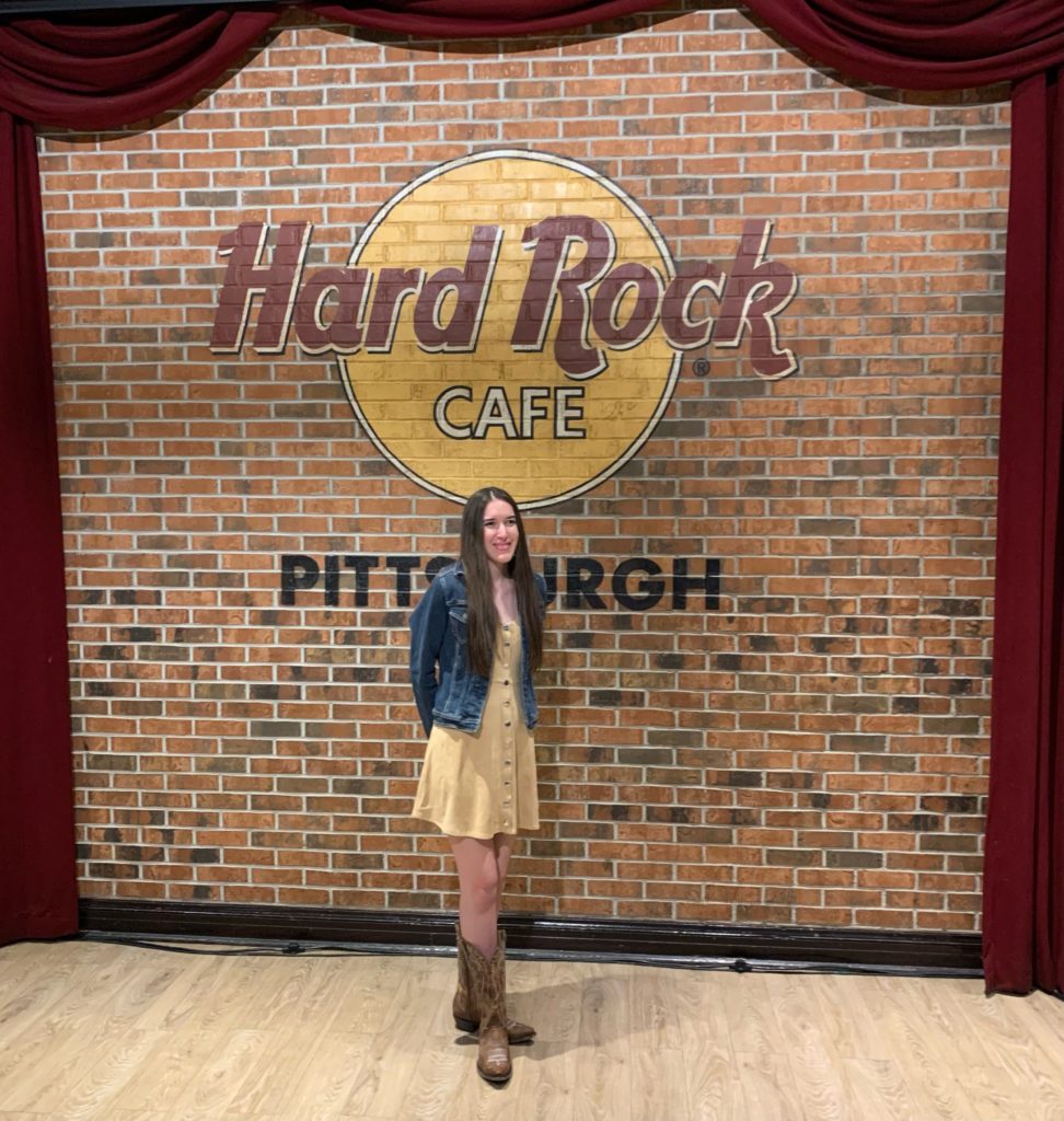 Demi Michelle after her set at Hard Rock Cafe Pittsburgh 